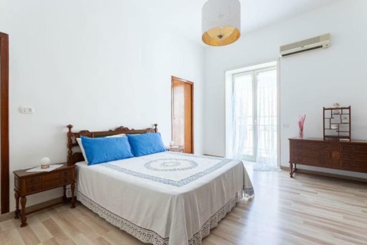 Casa Vacanze Operazione San Gennaro * Naples
