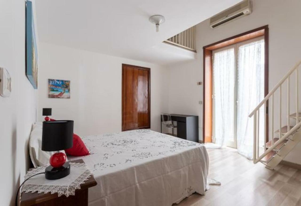 Casa Vacanze Operazione San Gennaro * Naples